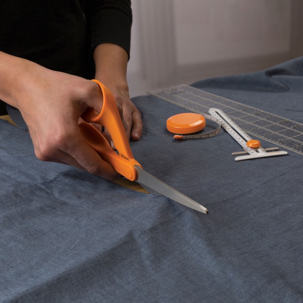 6 Piece Sewing Essentials Set Orange