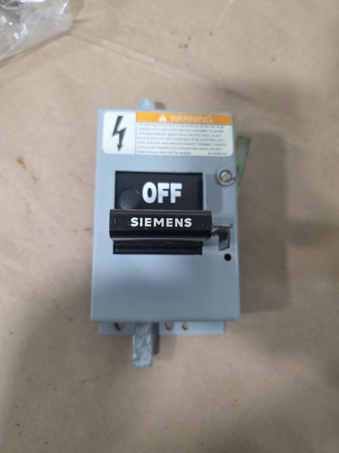 Siemens 25-135-017-506 Breaker Handle Switch / MCC Handle Mechanism