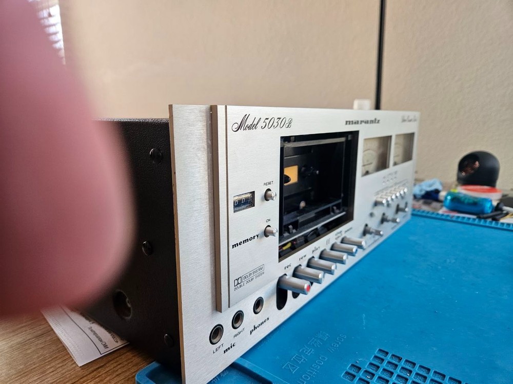 Marantz 5030b Three Head cassette deck. Working. For Parts