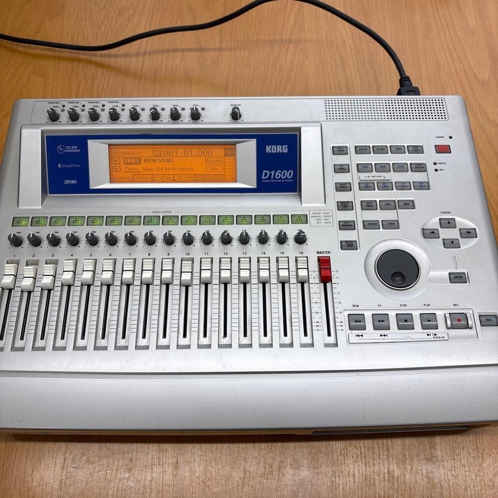 KORG D1600 Multi-Track Recorder