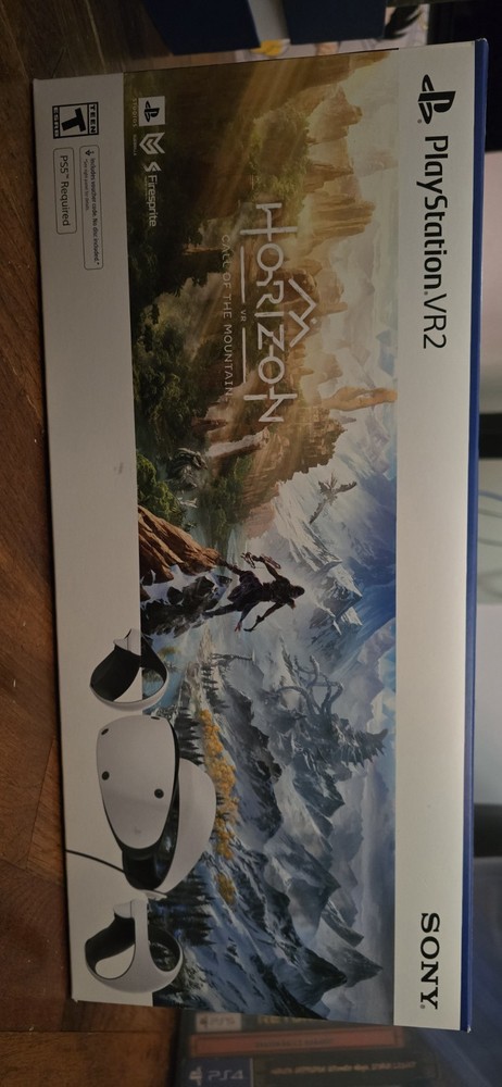 Sony Playstation VR2 Headset & Controllers NO GAME!