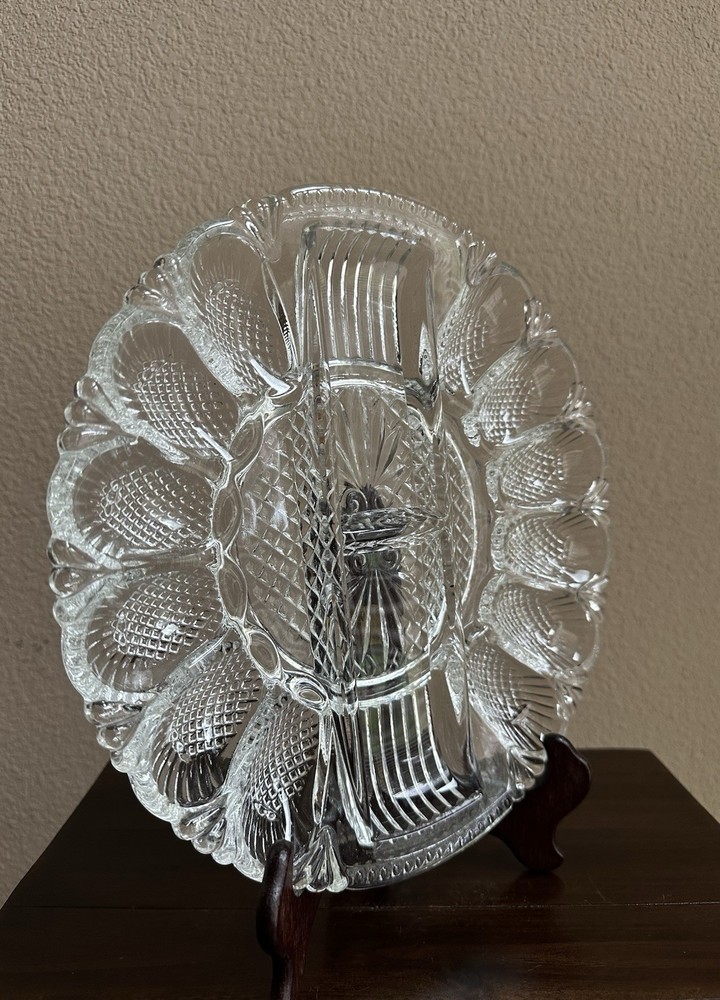 Vintage L.E. Smith Glass Deviled Egg & Relish Plate w/ Pineapple Pattern-EUC
