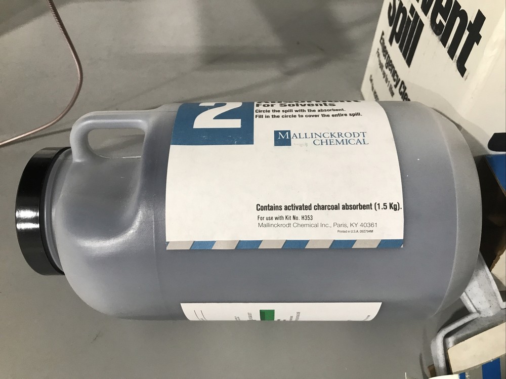 Mallinckrodt Solvent Spill Emergency Cleanup Kit