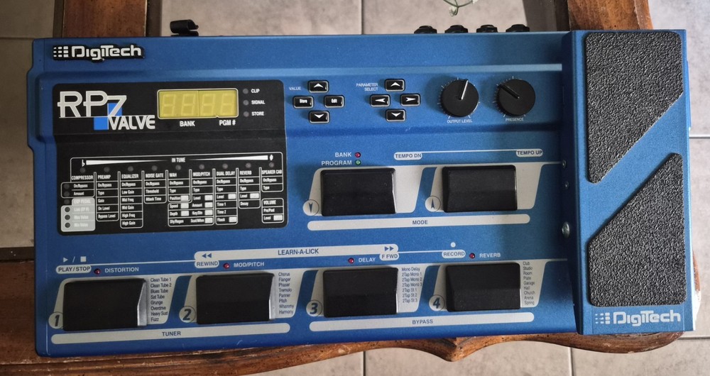 Digitech RP7 Valve Guitar Tube Multi Effects Processor - CIB