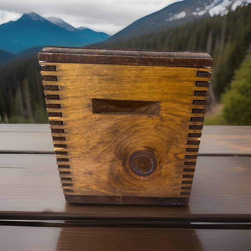 🦌 **Handcrafted Solid Wood Stash Box / Ammo Chest – Rustic Lodge Style 🇺🇸🪵**
