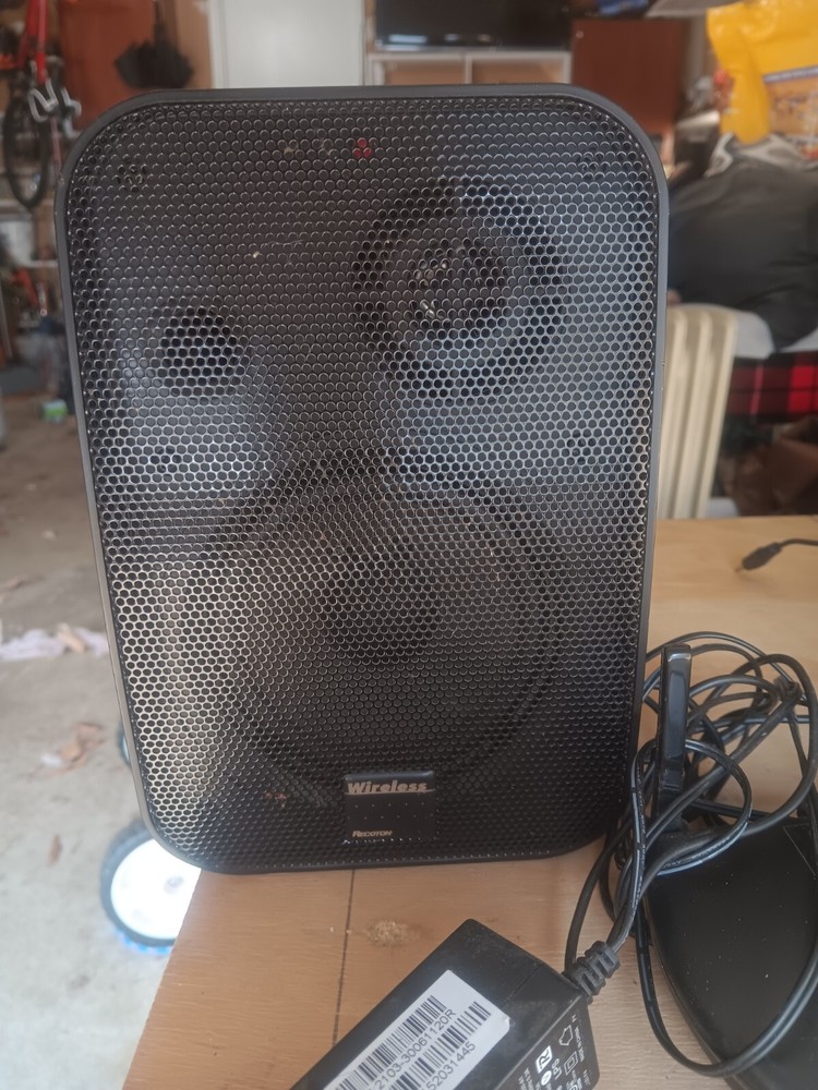 Recoton wireless speakers