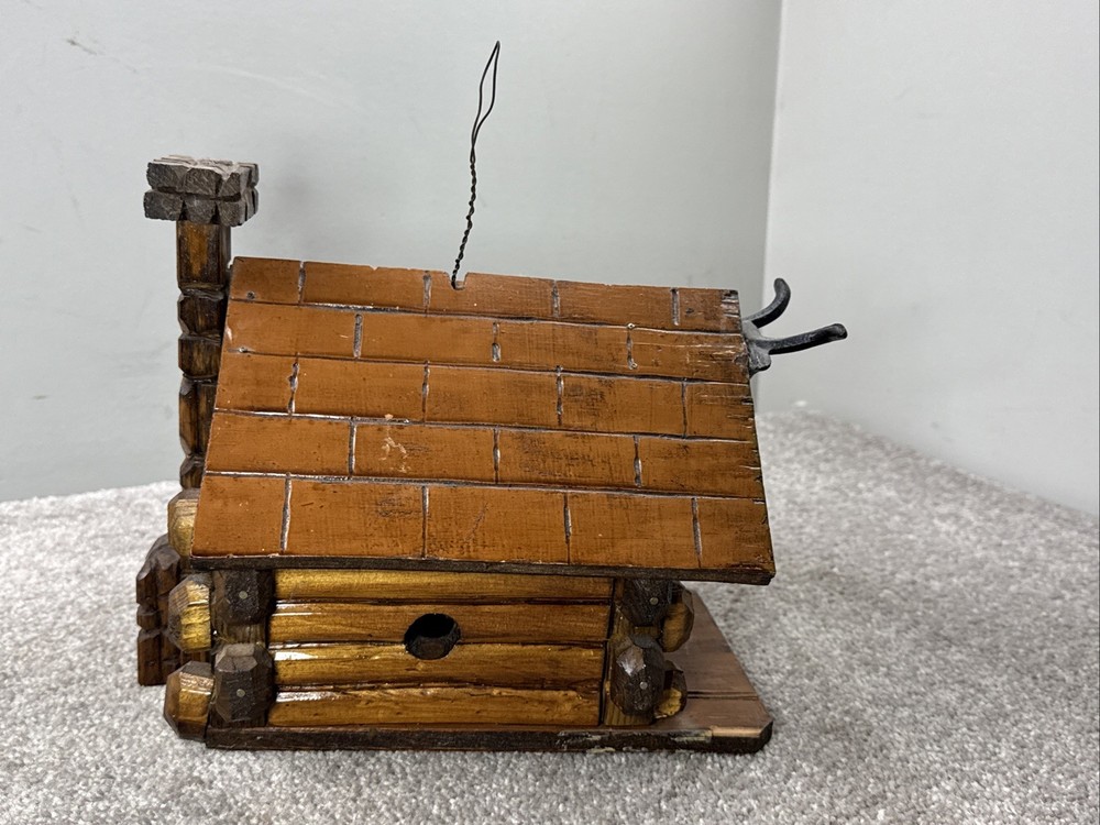Rustic Log Cabin Bird House with Cattle Head