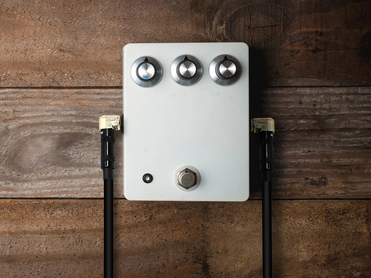 Monoprice 1/4 Inch (TRS) Male to Male Right Angle 16AWG Cable 1.5ft Gold Plated