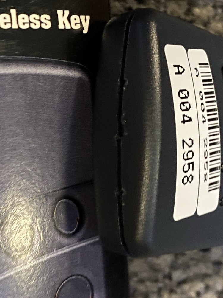 5804BD BI-DIRECTIONAL 4 BUTTON WIRELESS KEY ..open box