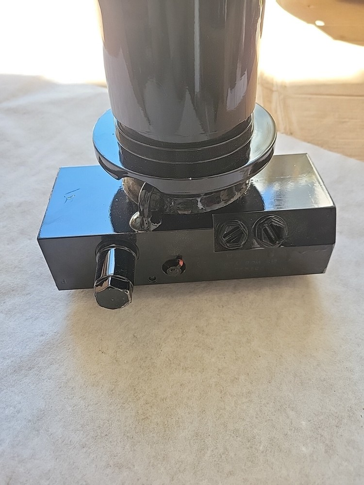 JCB Hydraulic Ram Steering Quick Hitch 4 Ports