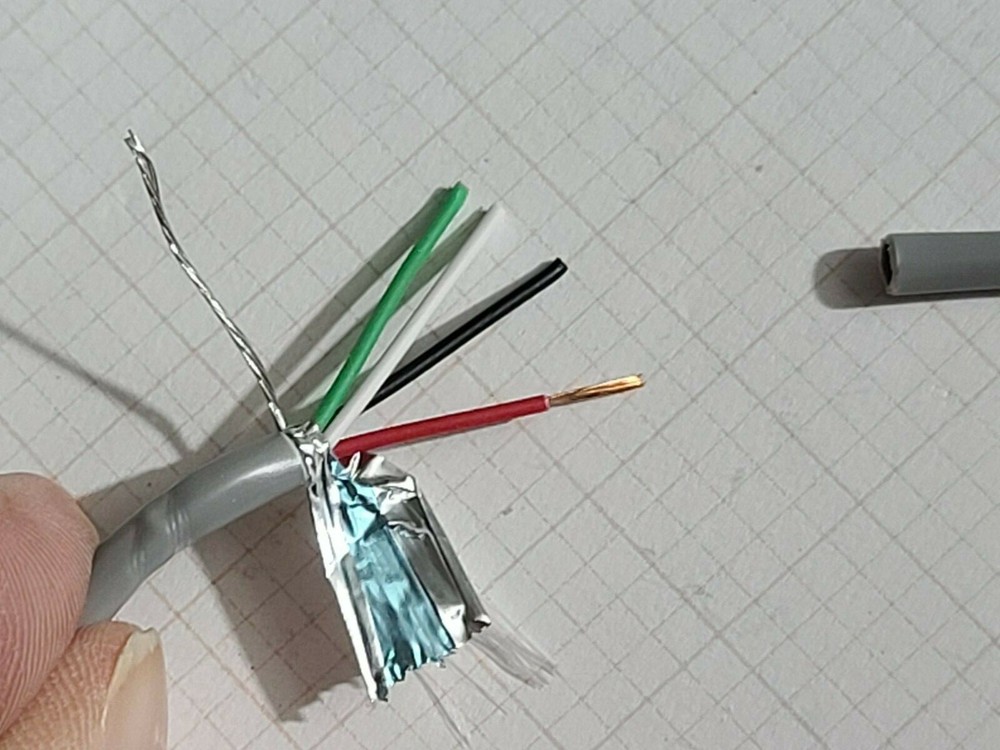 Belden Wire 5502FE 22/4C Shielded Audio/Security/Alarm Cable Riser Gray /100ft