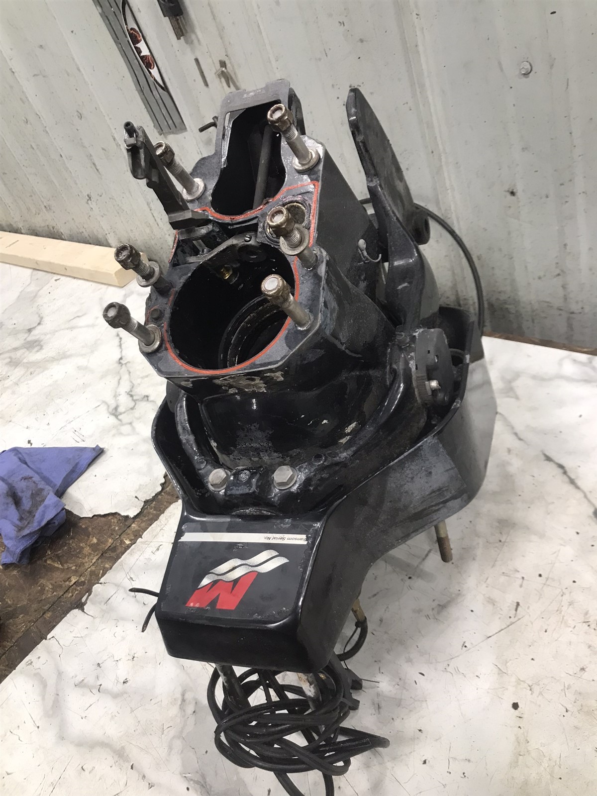 Mercury marine MerCruiser Alpha 1 Gen 2 out drive outdrive mount gimbal housing