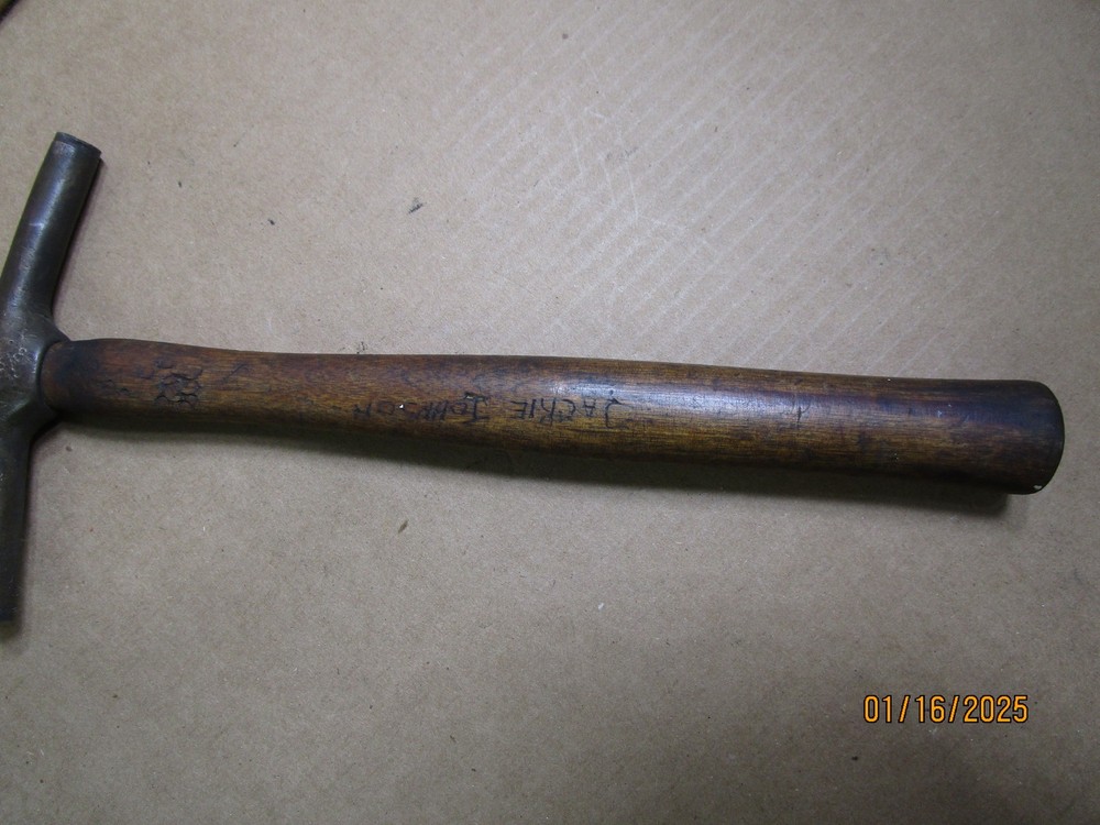 GW Mount Magnetic Tack Hammer