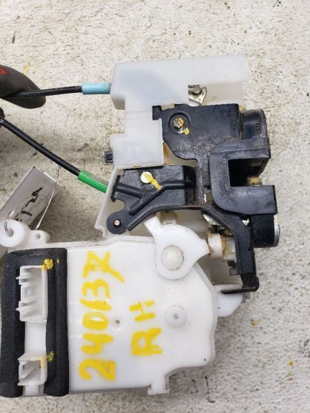 CX-9 2011 Keys/Latches/Locks 1127021