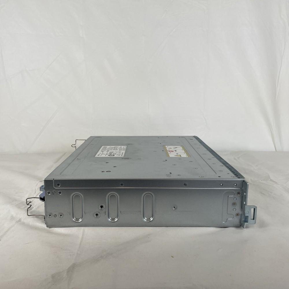 EMC TAE 25x2.5'' Hard Drive Server Array