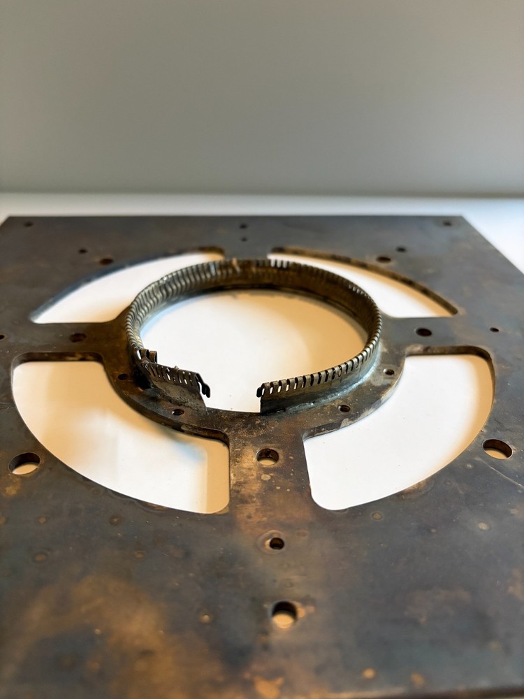 CSI 3000E Tube Socket with Grid Ring Damage for 3CX3000A7