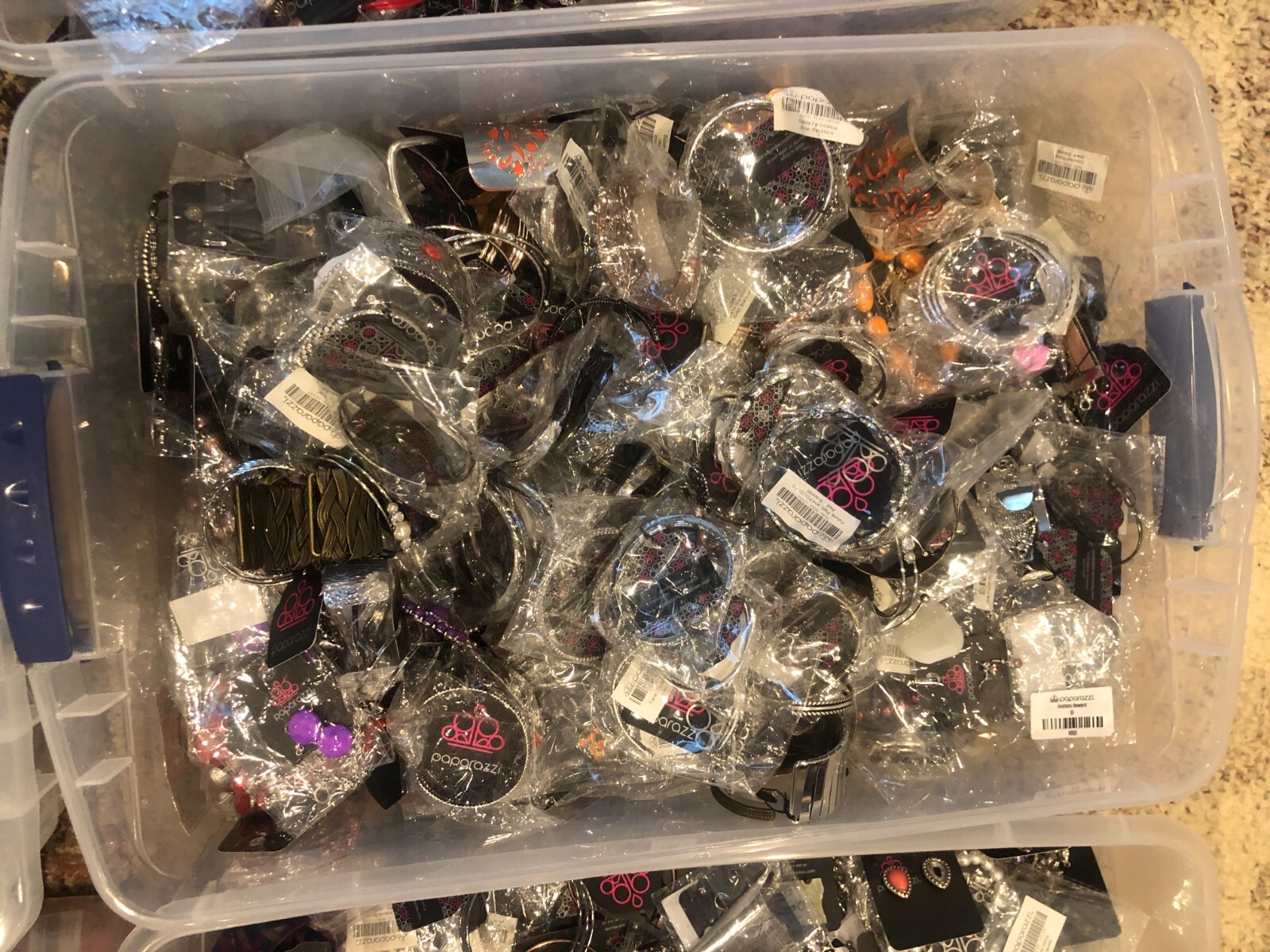 Paparazzi Jewelry - Lot of 100 - $90 (SEE DETAILS BELOW)