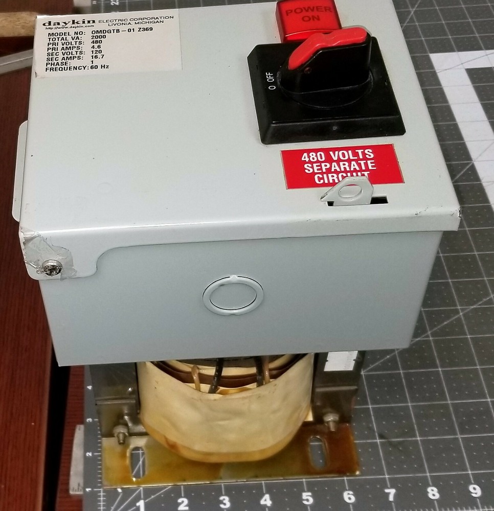 Daykin Midget Transformer Disconnect Combination 2000 VA 480/120 [E6S4]