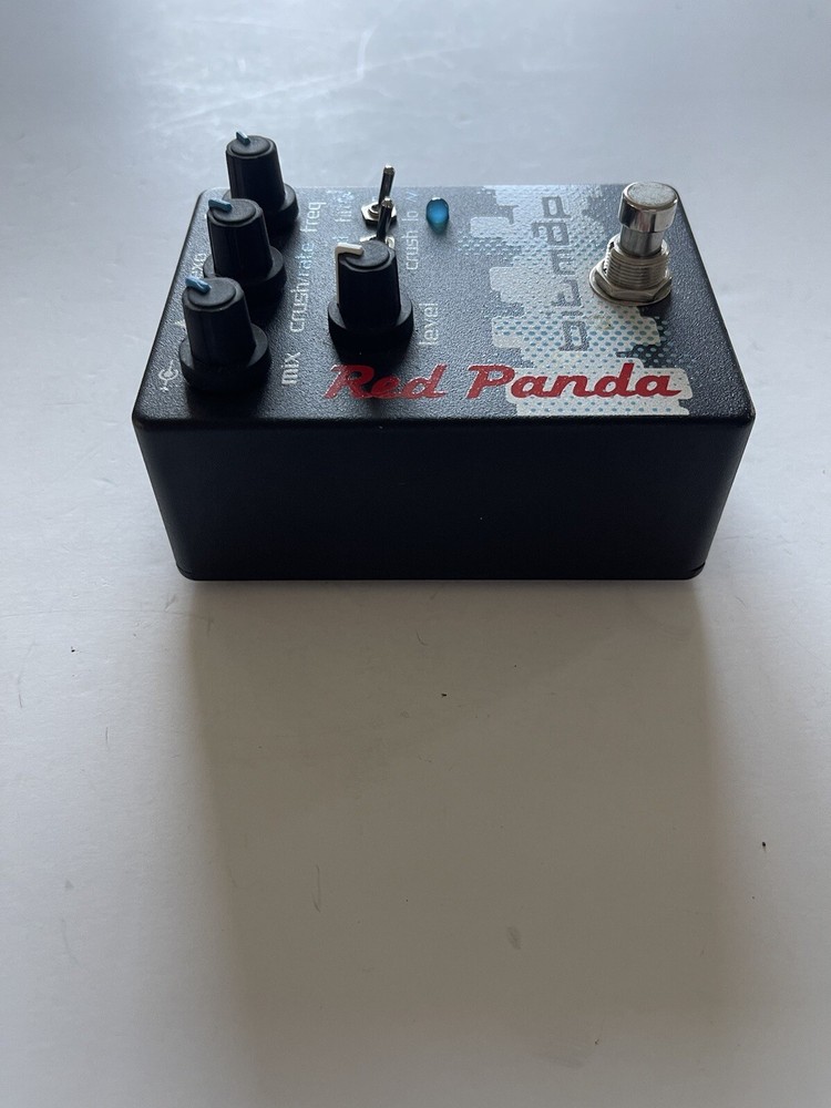 Red Panda Bitmap V1 Bitcrusher Bit Map Modulation Guitar / Bass Effect Pedal
