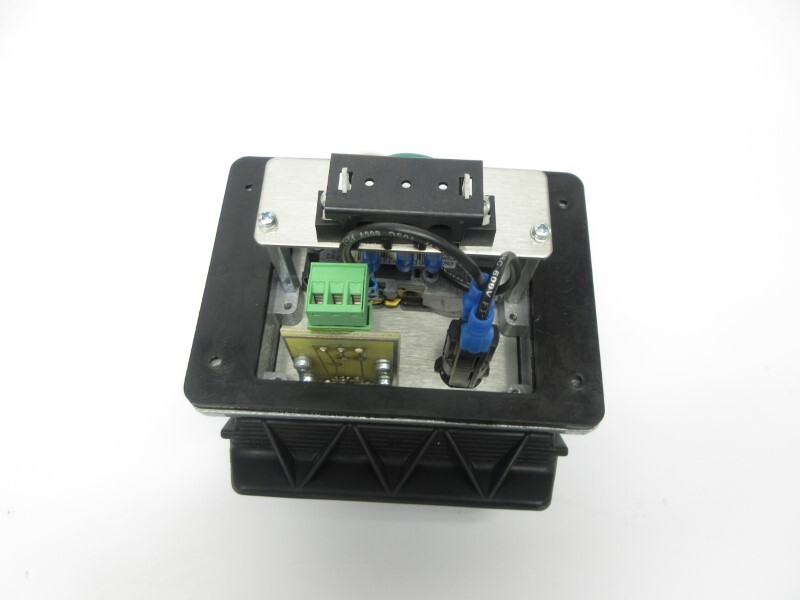 MENCOM DHDP-8M-R-32 NSMP