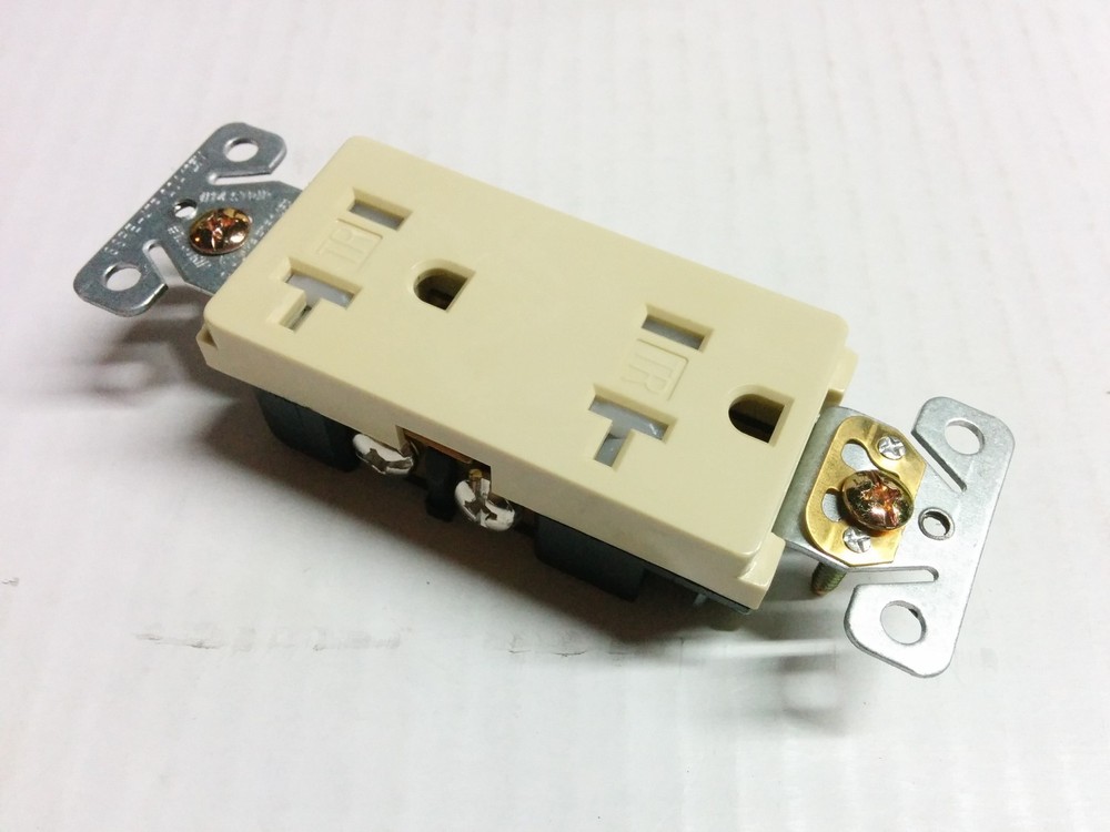 (10 pc) Decorator Duplex Receptacles 20 Amp Tamper Resistant 20A IVORY Decora TR