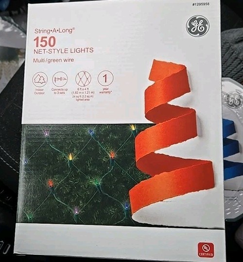 GE String-A-Long 150 Net-Style Lights Multicolored with Green Wire #1295958  NIB