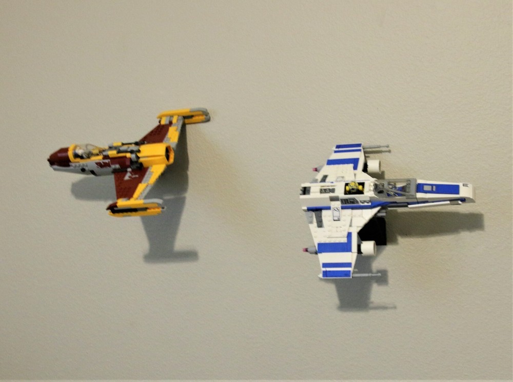 Ultimate Display Solutions wall mount for Lego 75364 E-wing vs Shin Hati's ship