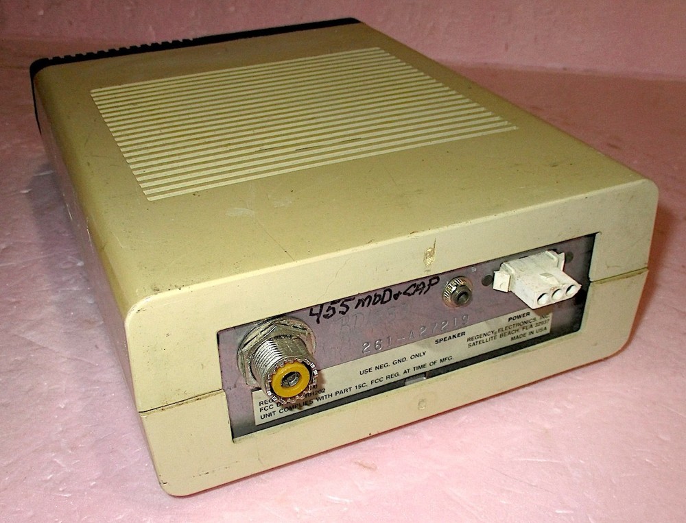 REGENCY Model TR-200 2-Channel Transceiver UNTESTED but Powers Up