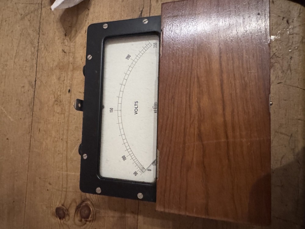Vintage RECORD Voltmeter Broadheath England Electrical Tool