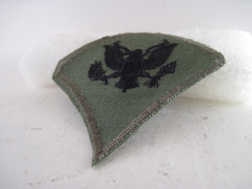US Army  SPL  mint    patch  (u652)