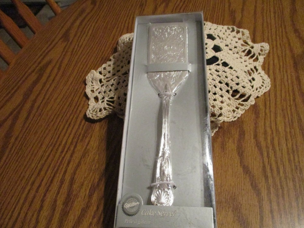 Wilton  Cake Server  in Original Box