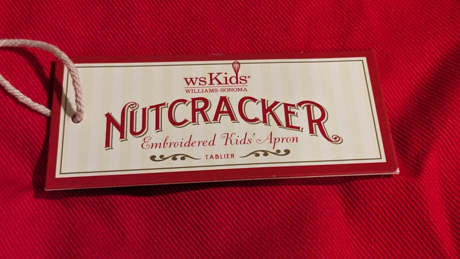 William Sonoma New Child's Christmas Red Apron Waist Tie Neck D Ring 24" x 18"