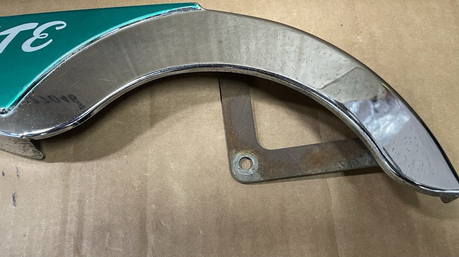 Vintage Schwinn 26” Corvette Middleweight Chainguard In Radient Green