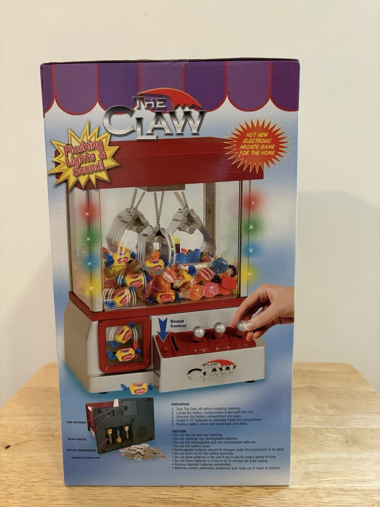 Arcade Claw Machine Candy Grabber