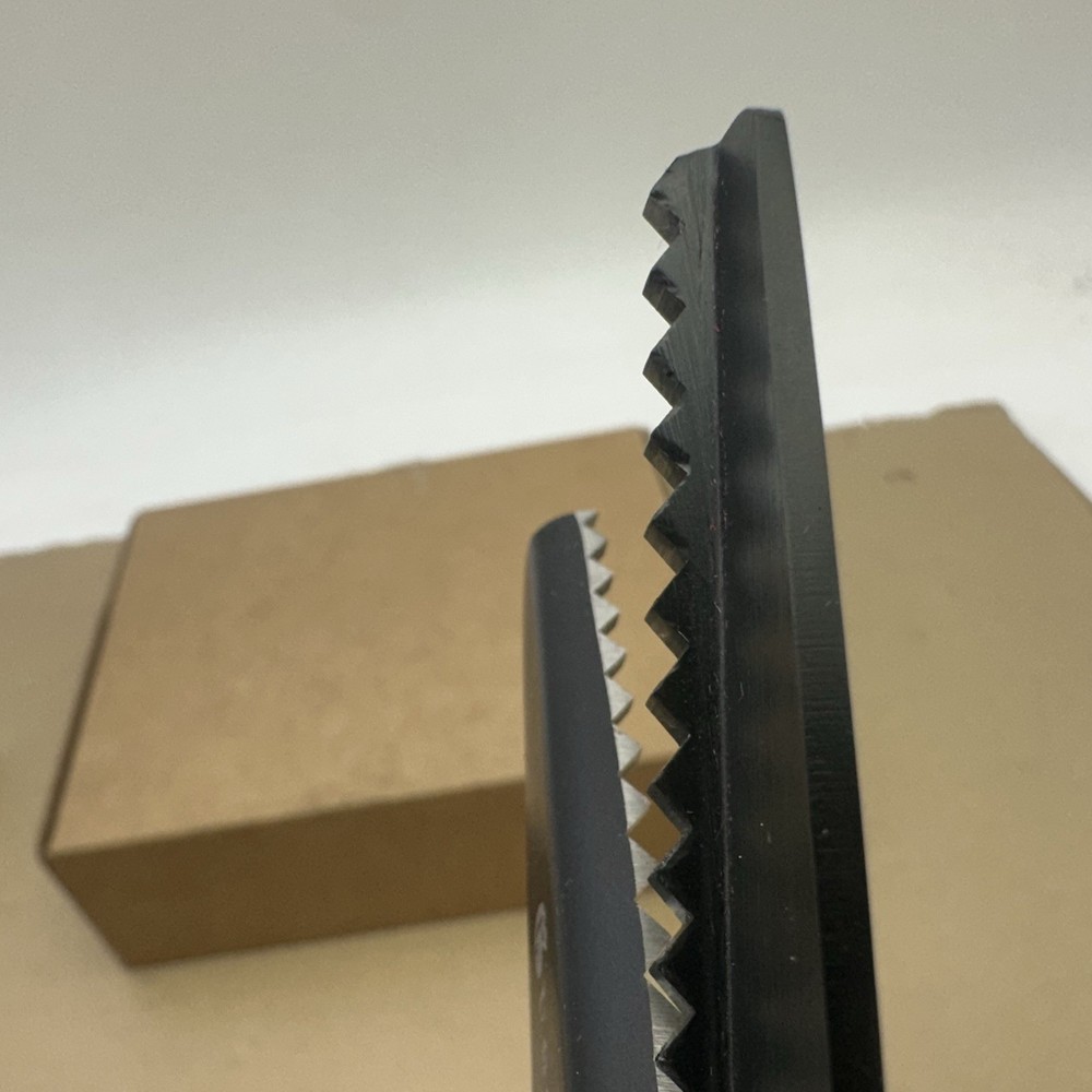 Guggenheim Tailor Zigzag Pinking Shears Scissors 8" Super Scissors Good Shape