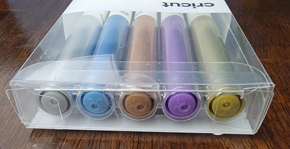 5 Cricut Metallic Markers