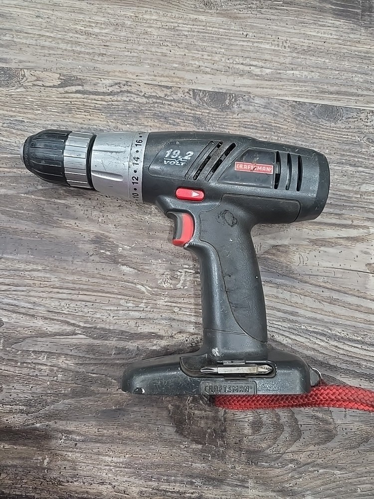Craftsman 19.2V 1/2" Drill Driver Variable Speed