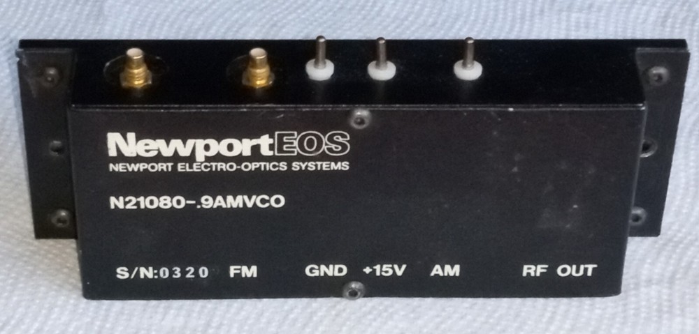 Newport EOS N21080-.9AMVCO Wide Band VCO for UHF Transmitters and Experiments