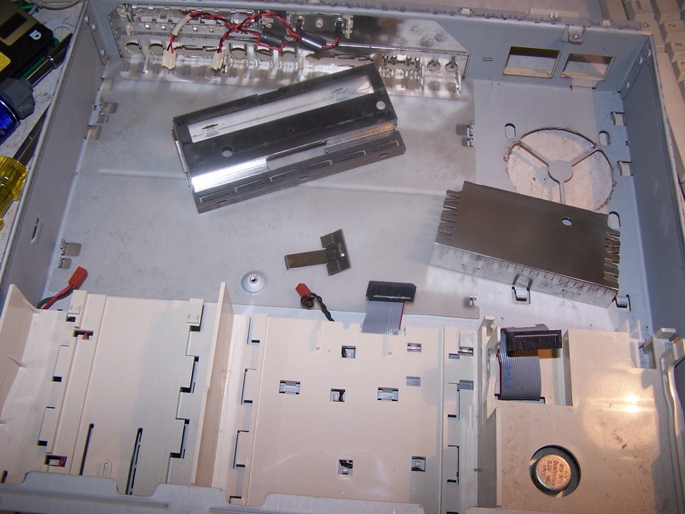 Apple Macintosh Quadra 660AV Case SOLD AS IS