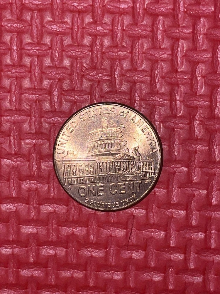 2009 Lincoln Memorial Cent w/ NO MINT MARK, Great Condition