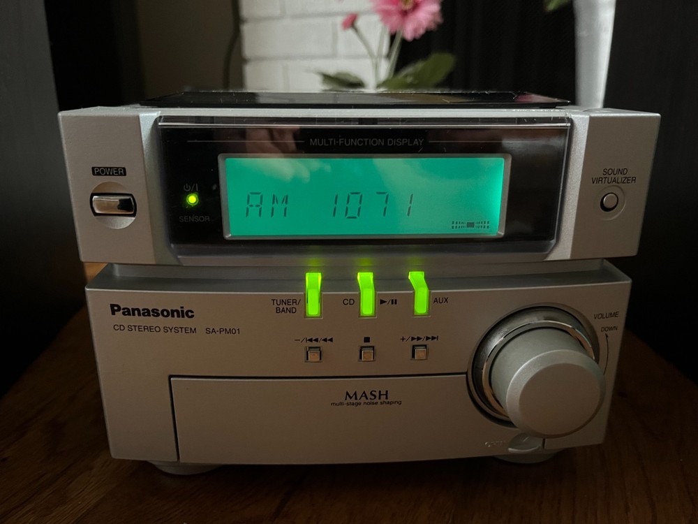 Panasonic SA-PM01 CD/ AM/FM Stereo System W/Remote