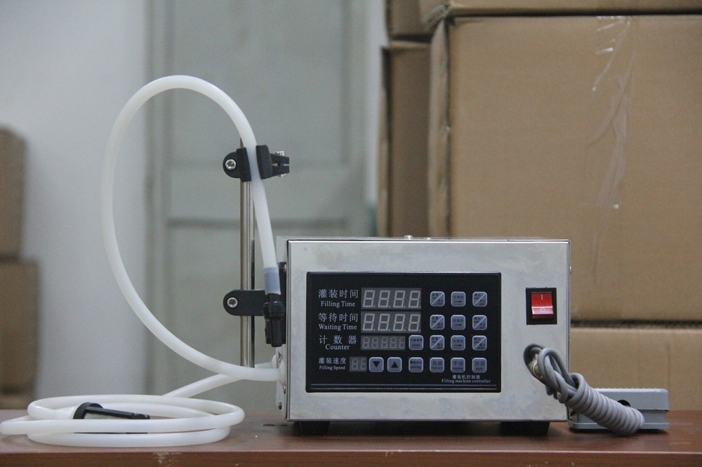 GFK-280 Numerical Control Liquid Quantitative Distributor Filling Machine Wine