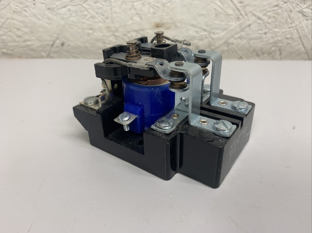 Deltrol Controls 120 Volt Contactor Relay 22655-70