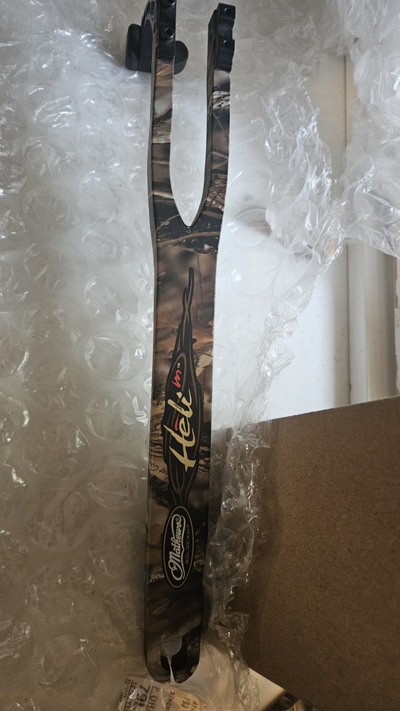 Mathews Helim 65# Top LIMB  Lost Camo With String Suppressor