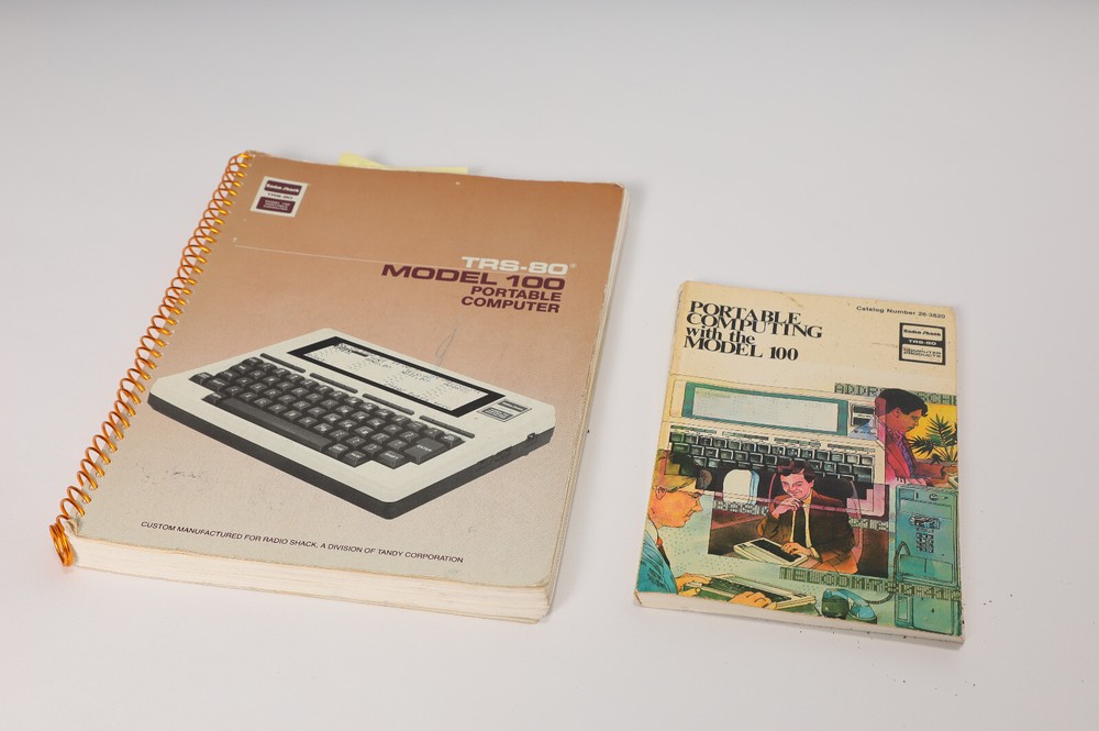 Radio Shack TRS-80 Model 100 Portable Computer - Working!