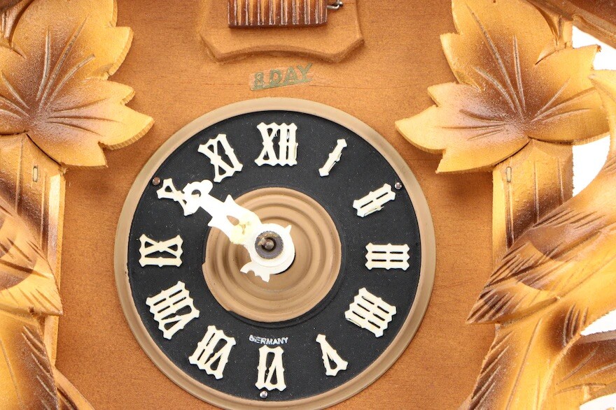 8 Day CUCKOO CLOCK W Germany BIRDS