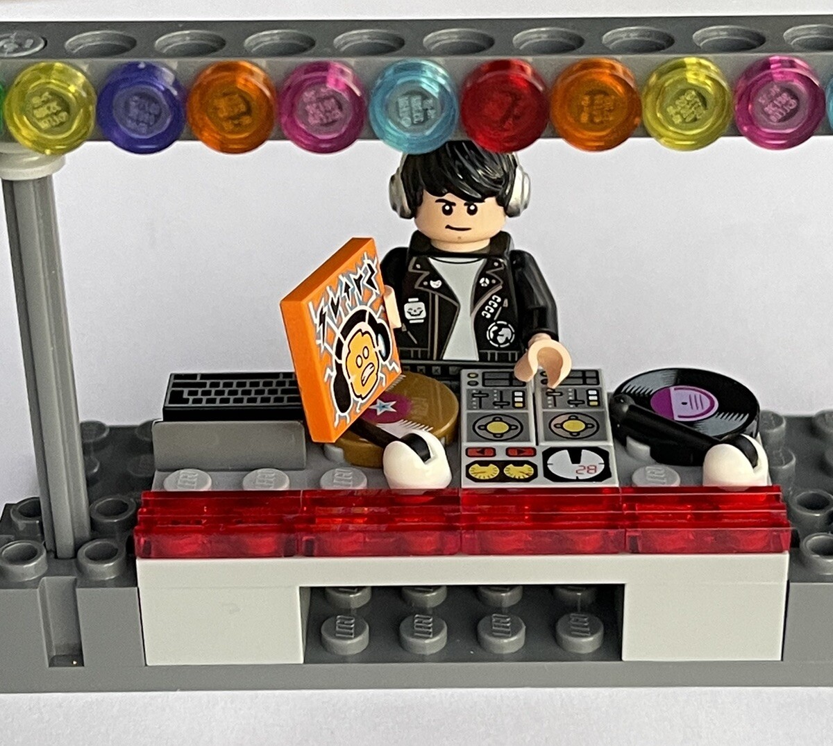 LEGO Dj w Turntables Lighting Bar Cake Topper Pop Star Custom Made Read Descript