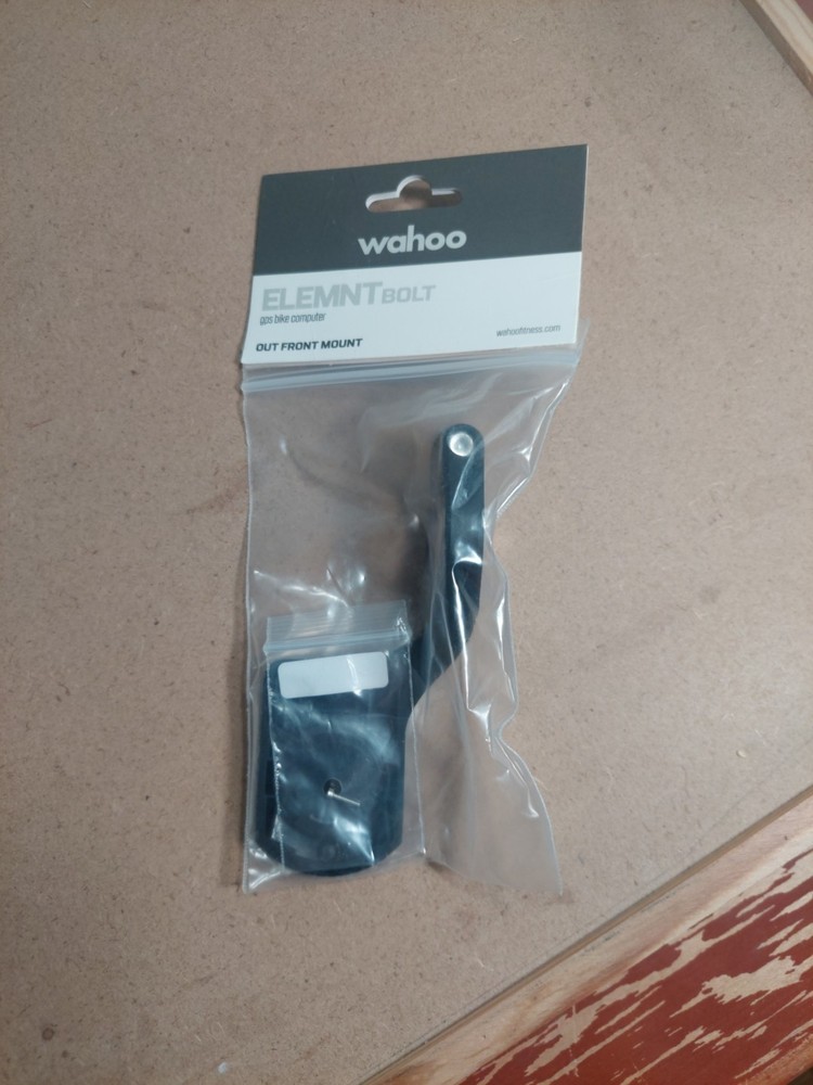 Wahoo ELEMNT Bolt Out-Front Mount Black, WFCC5M1