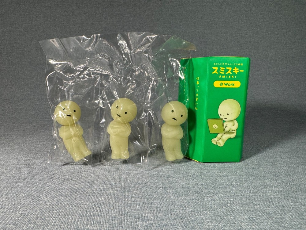 Authentic Smiski @ Work Series Smiski Little Smiski Group Think Figures