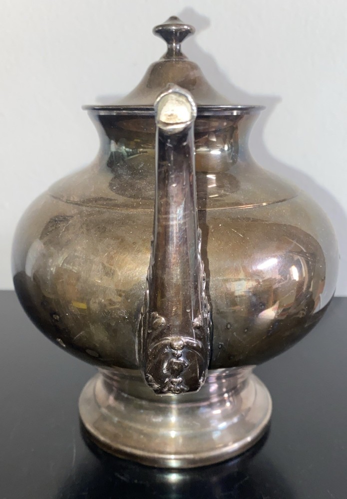 VINTAGE MEDIUM TEAPOT SILVER PLATED